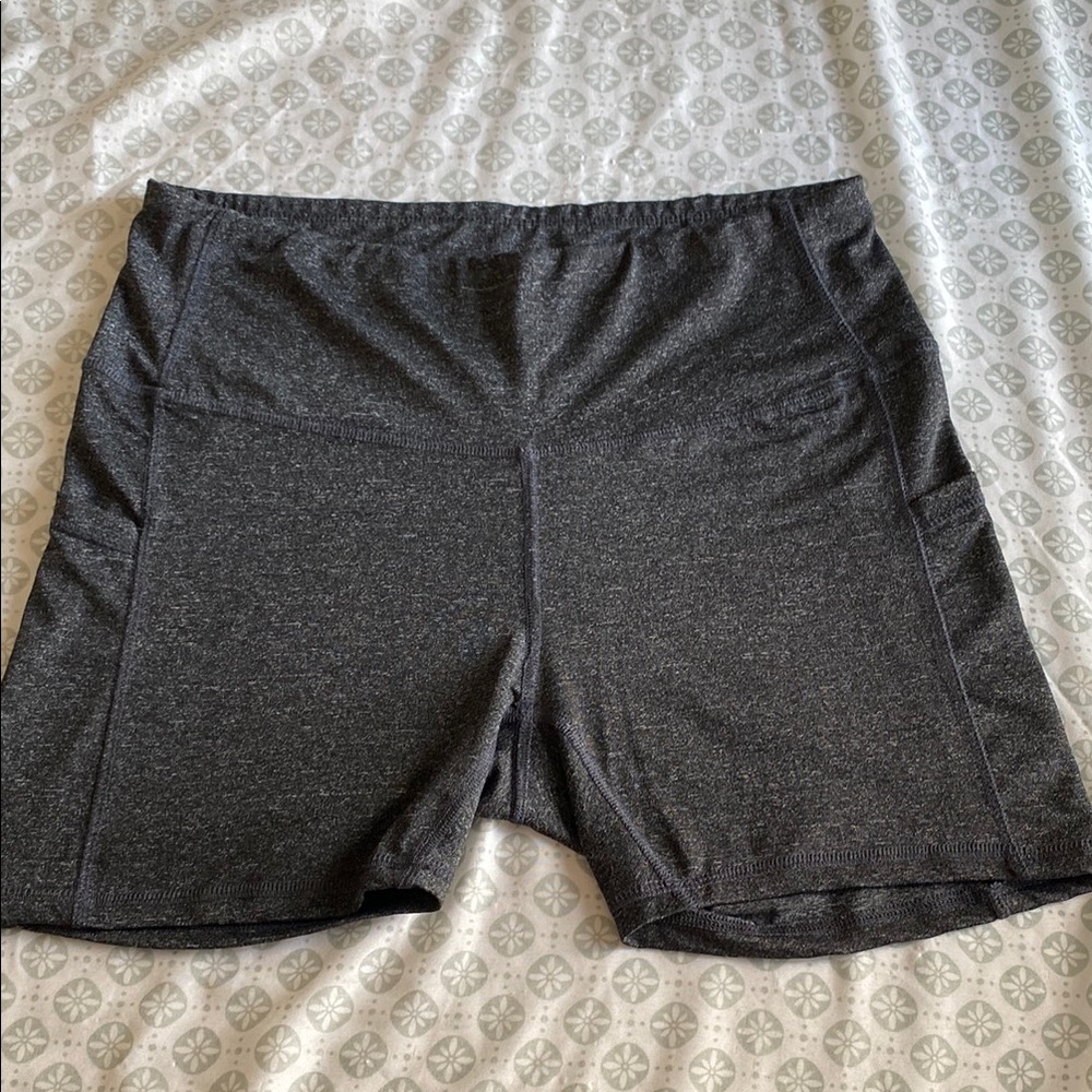 Daisy Fuentes Gray Athletic Shorts High Waist Comfort
